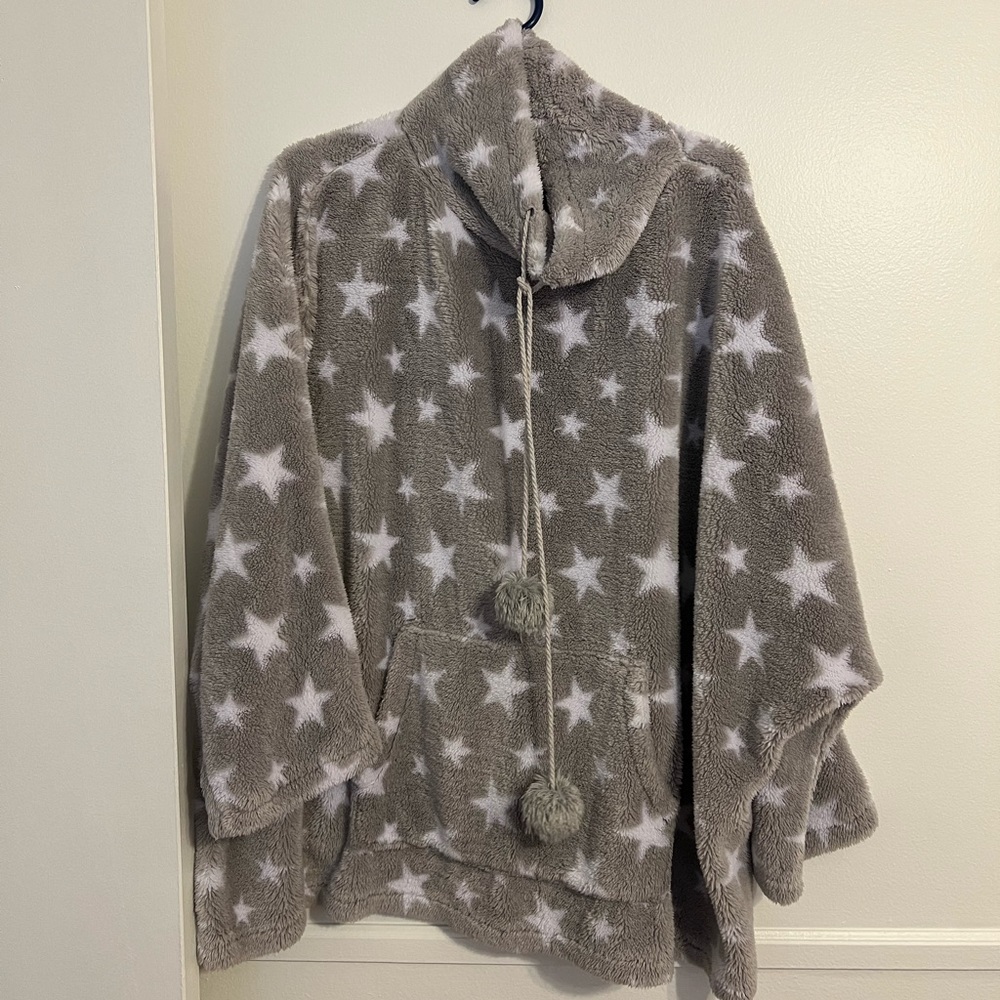 Star Poncho Top